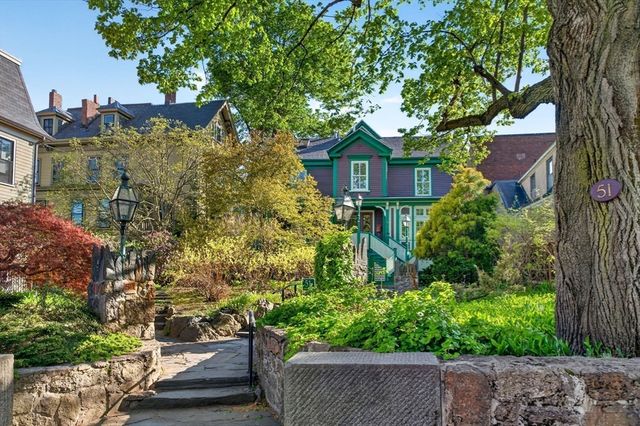 51 Green St, Boston, MA 02130
