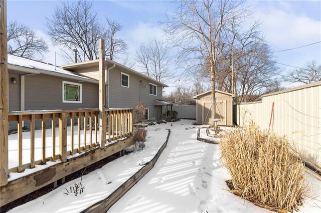 2106 Rhode Island Street, Lawrence, KS 66046