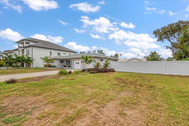 106 15TH STREET, Belleair Beach, FL 33786