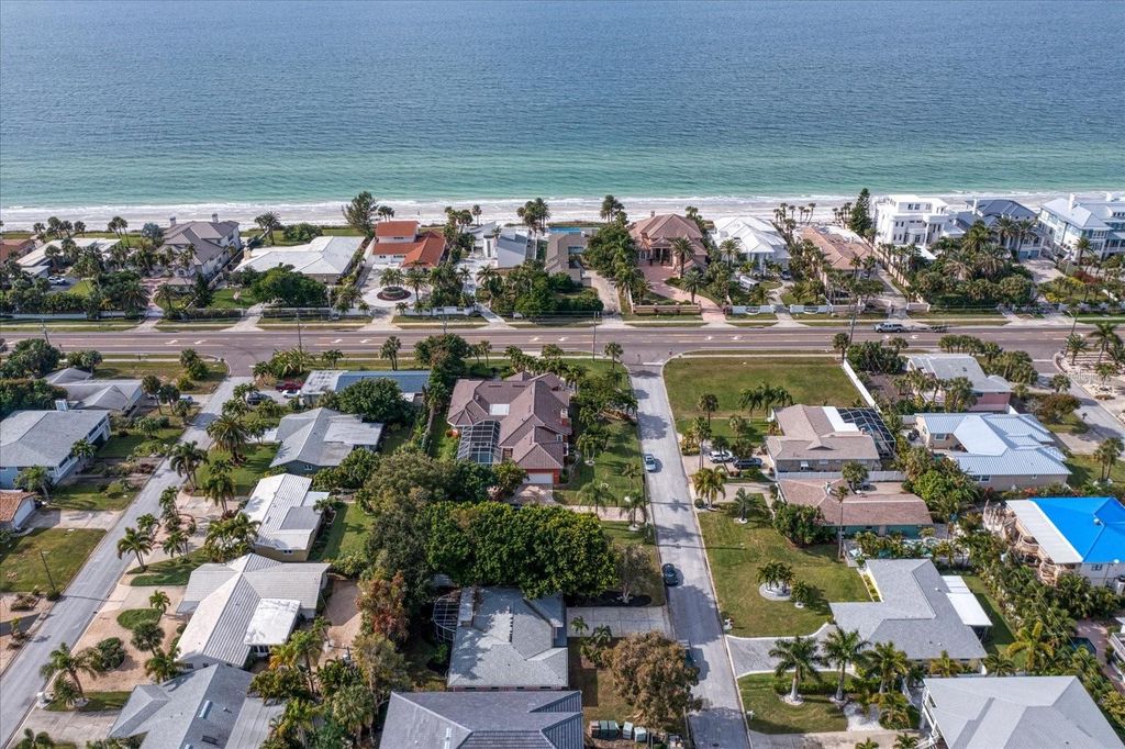 Image 33 of property listing at 106 15TH STREET, Belleair Beach, FL 33786