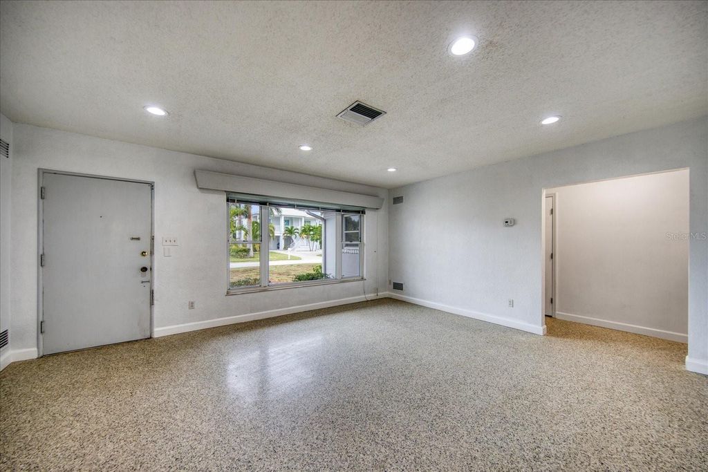 Image 6 of property listing at 106 15TH STREET, Belleair Beach, FL 33786