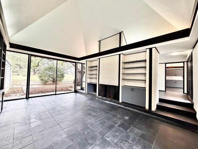 424 S Comanche Drive, De Leon, TX 76444