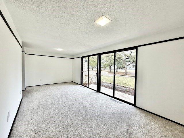 424 S Comanche Drive, De Leon, TX 76444