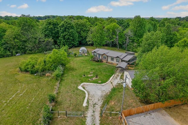 160 Apple Blossom ln, Rock Island, TN 38581