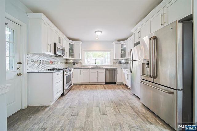 586 Hillside Street, Ridgefield, NJ 07657