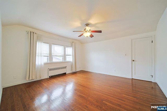 586 Hillside Street, Ridgefield, NJ 07657