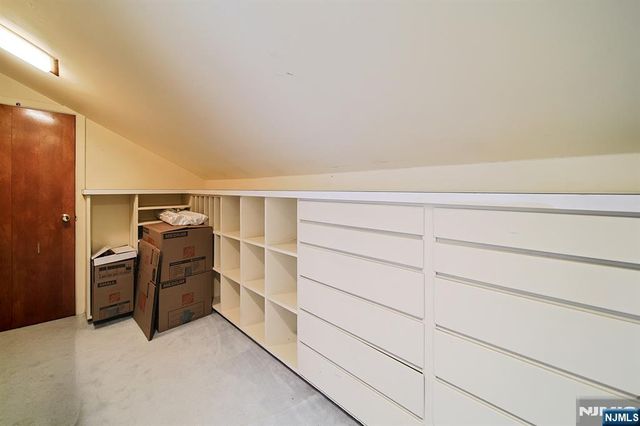 586 Hillside Street, Ridgefield, NJ 07657