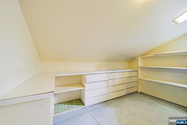 586 Hillside Street, Ridgefield, NJ 07657