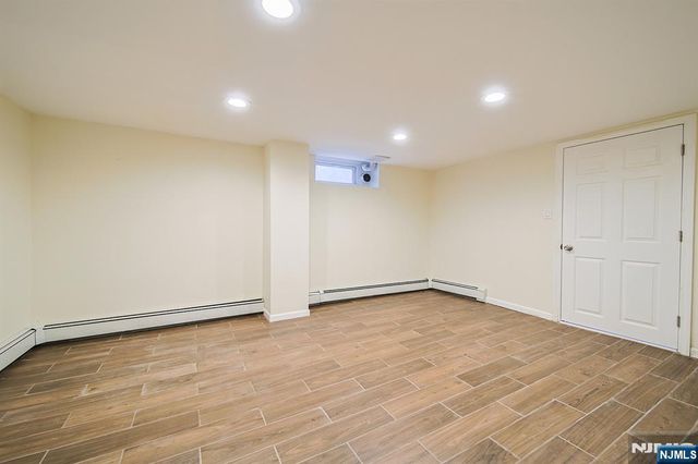 586 Hillside Street, Ridgefield, NJ 07657