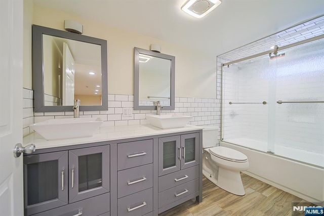 586 Hillside Street, Ridgefield, NJ 07657