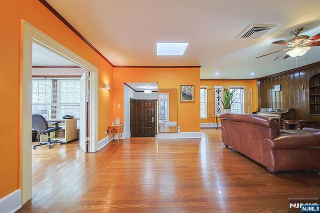 586 Hillside Street, Ridgefield, NJ 07657