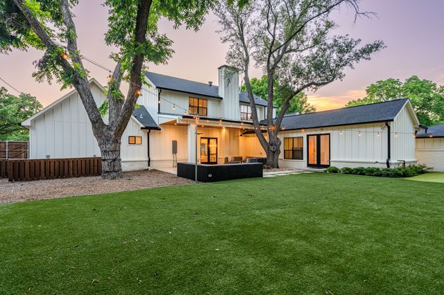 10424 Remington Lane, Dallas, TX 75229