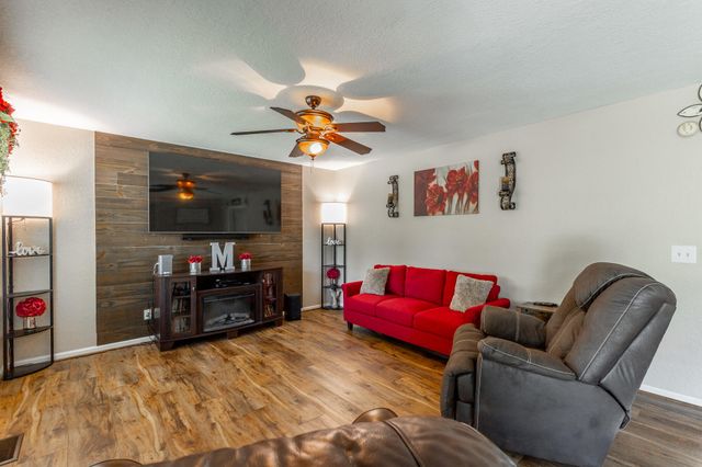 819 Spring Meadows Drive, Ringgold, GA 30736