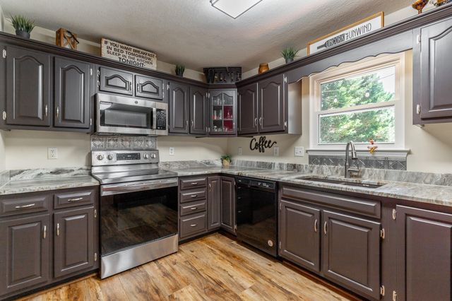 819 Spring Meadows Drive, Ringgold, GA 30736
