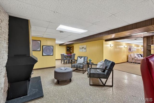 5 Blossomwood Court, Florissant, MO 63033
