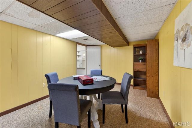 5 Blossomwood Court, Florissant, MO 63033