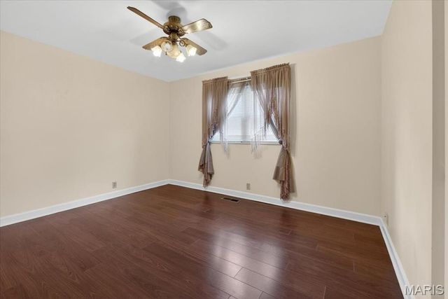 5 Blossomwood Court, Florissant, MO 63033