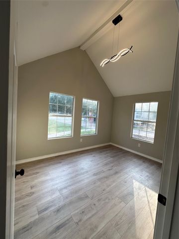 606 County Road 379, Cleveland, TX 77328