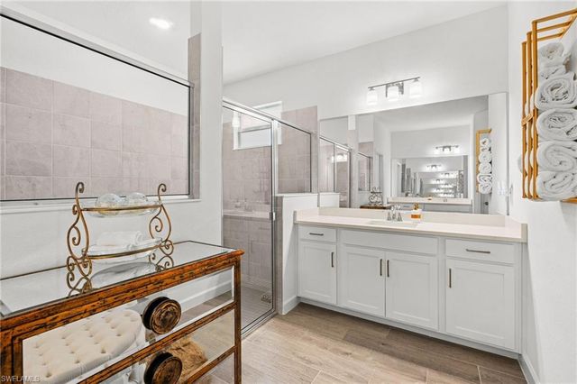 3517 Stormy Creek LN, Alva, FL 33920