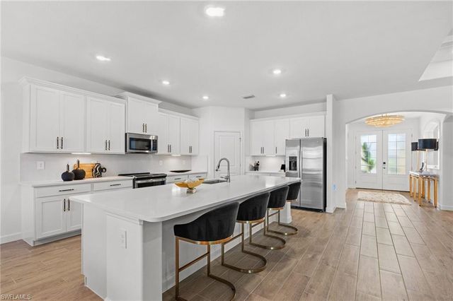 3517 Stormy Creek LN, Alva, FL 33920