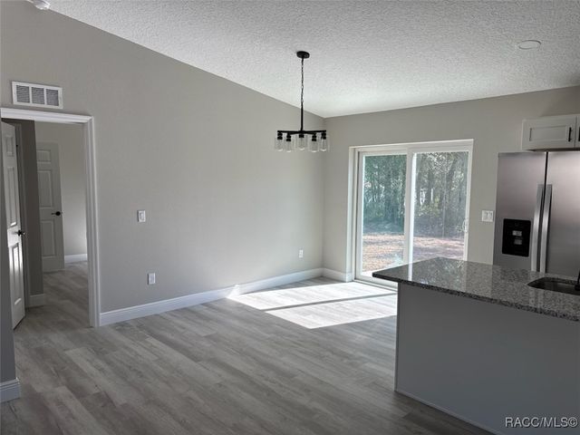 2420 W Menores Drive, Citrus Springs, FL 34434