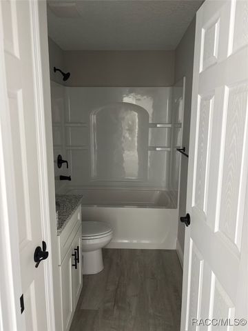 2420 W Menores Drive, Citrus Springs, FL 34434