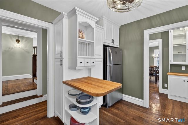 101 Bedford Avenue, Hamden, CT 06517