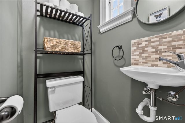 101 Bedford Avenue, Hamden, CT 06517