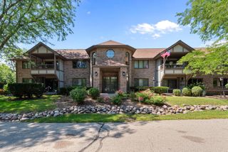 6555 N Green Bay AVENUE #210, Glendale, WI 53209