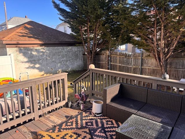 148 Princeton St, New Bedford, MA 02745