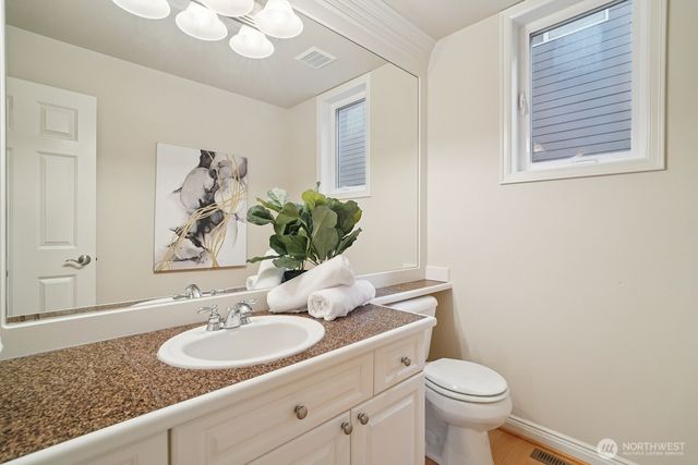 2038 30th Lane NE, Issaquah, WA 98029