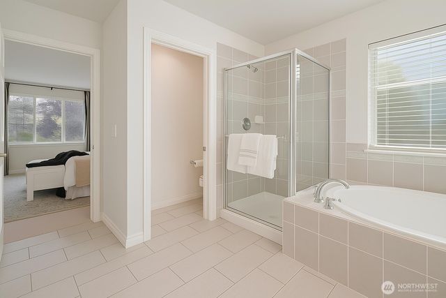 2038 30th Lane NE, Issaquah, WA 98029
