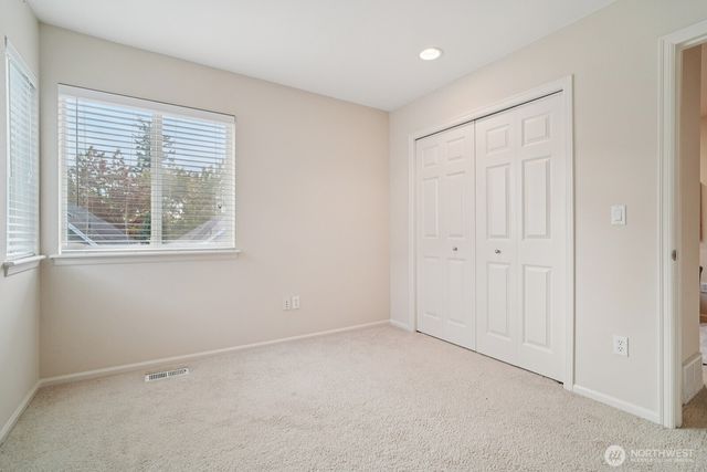 2038 30th Lane NE, Issaquah, WA 98029