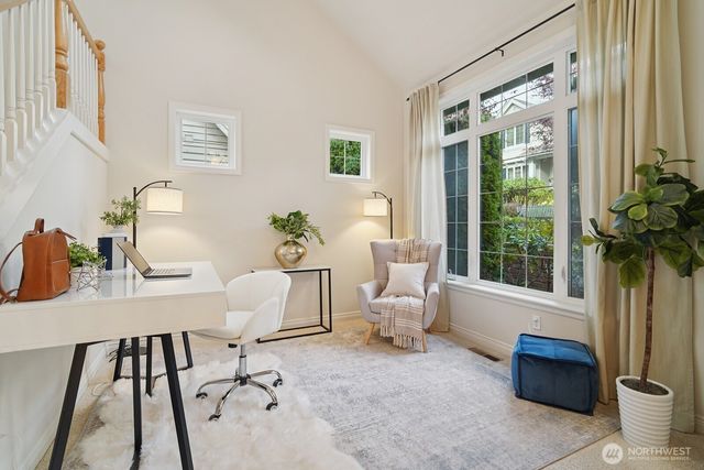 2038 30th Lane NE, Issaquah, WA 98029