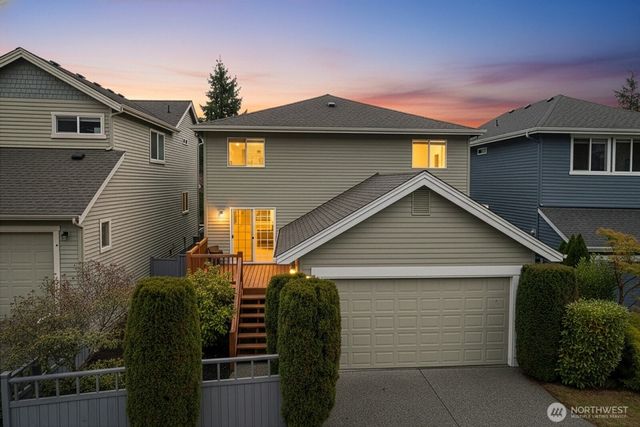 2038 30th Lane NE, Issaquah, WA 98029