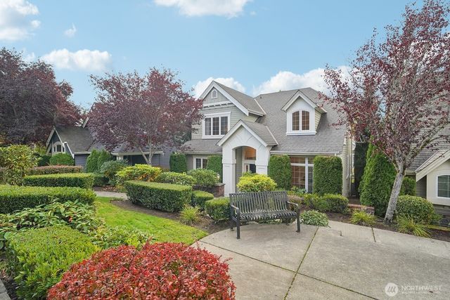 2038 30th Lane NE, Issaquah, WA 98029