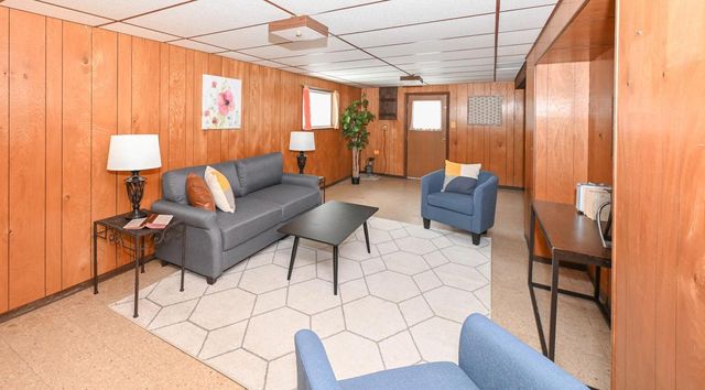 5316 Robin DRIVE, Greendale, WI 53129