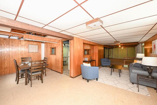 5316 Robin DRIVE, Greendale, WI 53129