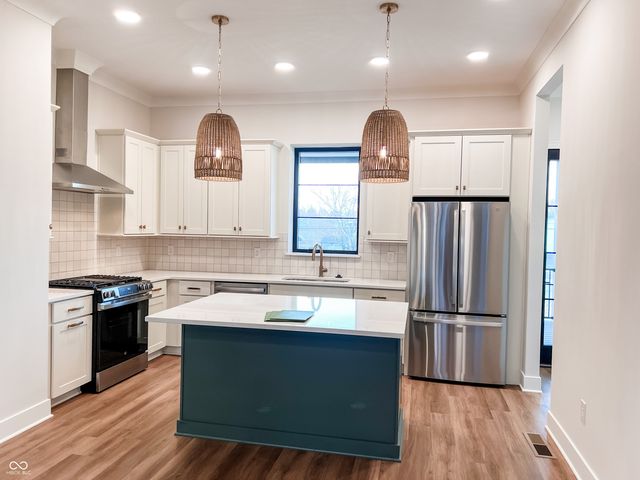 185 Midland Trace Loop, Westfield, IN 46074