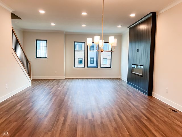 185 Midland Trace Loop, Westfield, IN 46074