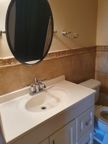 1101 Crystal Lake Dr 704, Deerfield Beach, FL 33064