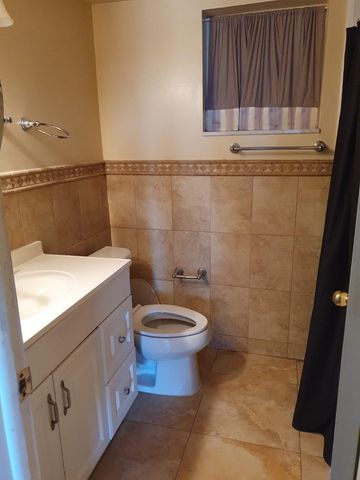 1101 Crystal Lake Dr 704, Deerfield Beach, FL 33064