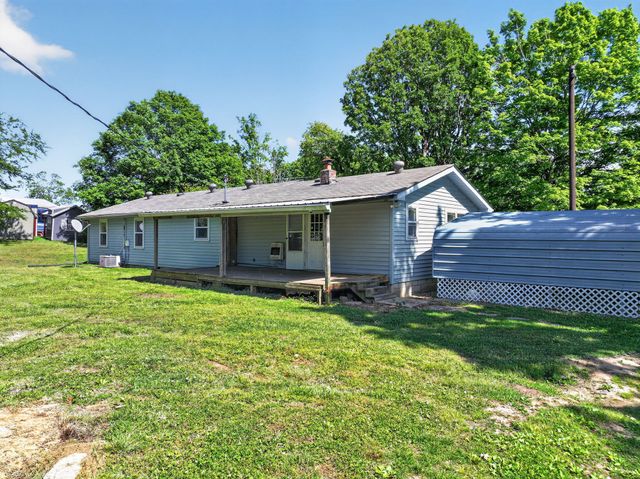 5979 Highway 100, Bon Aqua, TN 37025
