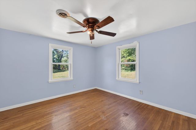 5979 Highway 100, Bon Aqua, TN 37025