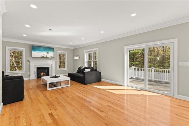 5 Baron Drive, Easton, MA 02356