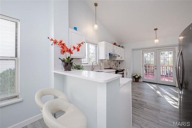 337 Misty Valley Drive, St Peters, MO 63376