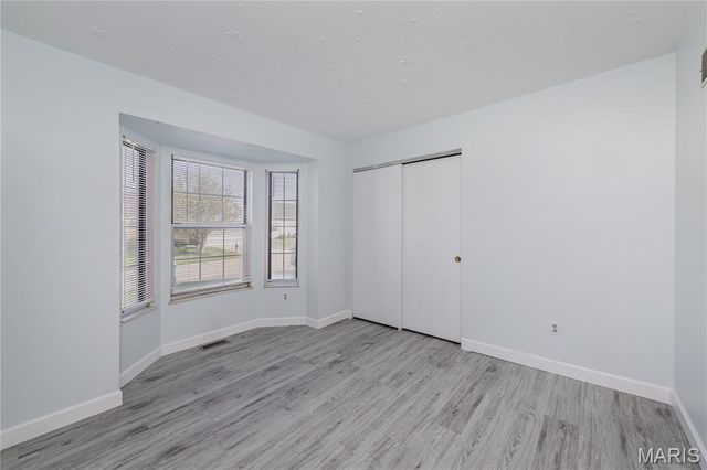 337 Misty Valley Drive, St Peters, MO 63376