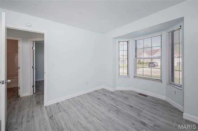 337 Misty Valley Drive, St Peters, MO 63376