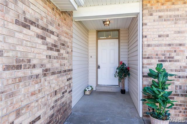 337 Misty Valley Drive, St Peters, MO 63376