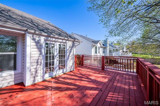 337 Misty Valley Drive, St Peters, MO 63376